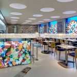 thiet-ke-cua-hieu-thuoc-tay-8