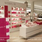 tu-trung-bay-shop-my-pham